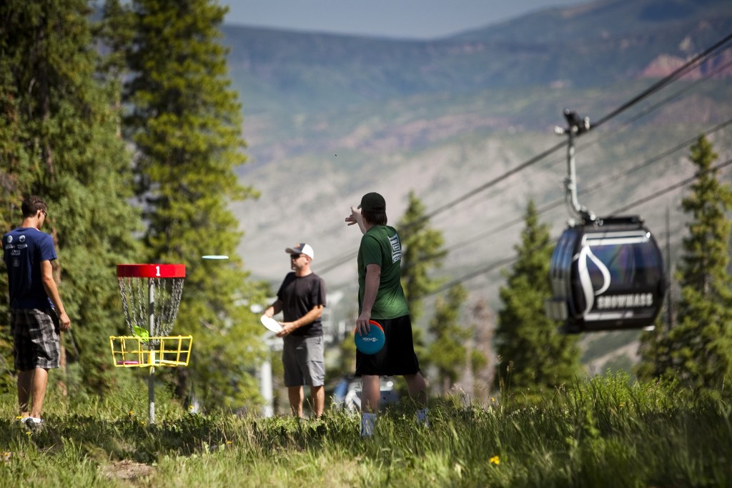 Disc Golf At The Highest Course In The World And Kiss The Sky