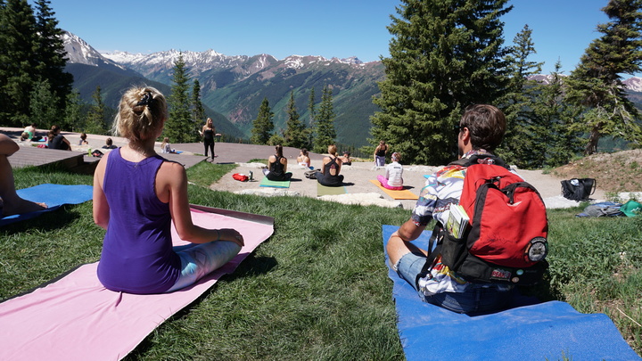 Yoga Aspen Mountain 