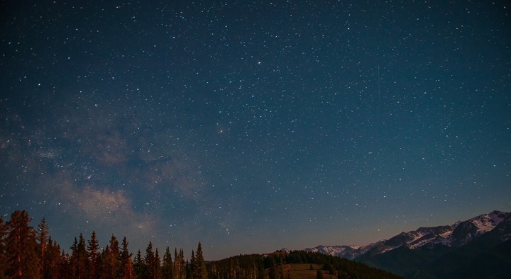 stars above aspen